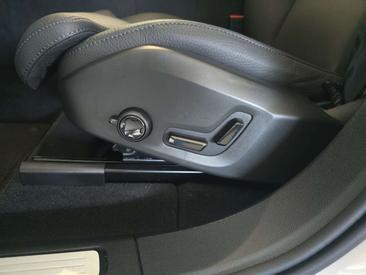Volvo XC60 B5 Plus — photo 18