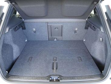 Volvo XC40 B4 Plus — photo 18