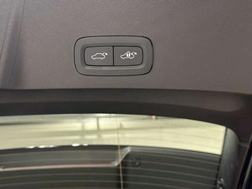 Volvo EX40 Single Motor Extended Range — photo 8