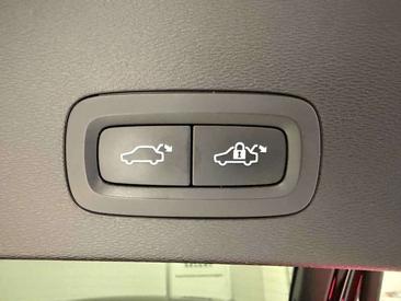 Volvo C40 Recharge PLUS — photo 10