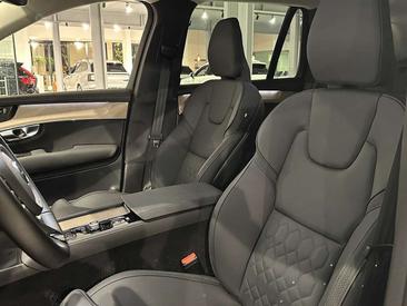 Volvo XC90 B5 Plus — photo 7
