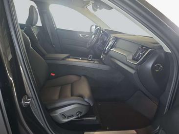Volvo XC60 B5 Plus — photo 8