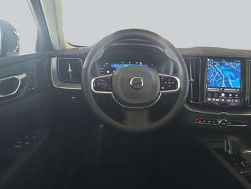 Volvo XC60 B5 Plus — photo 12