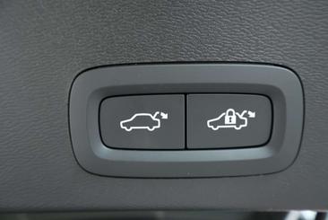 Volvo XC40 B4 Plus — photo 21