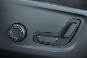 Volvo XC40 B4 Plus — photo 23