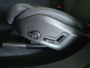 Volvo XC60 B5 Plus — photo 19