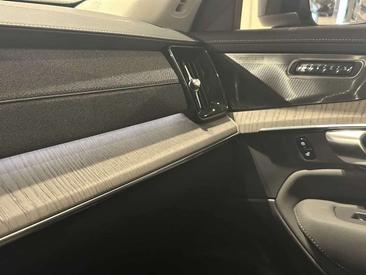 Volvo XC90 T8 Recharge Plus — photo 9