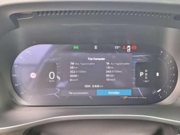 Volvo XC40 B3 Plus — photo 14