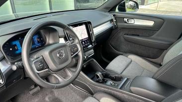 Volvo XC40 B3 Core — photo 4