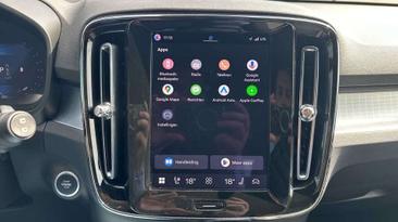 Volvo XC40 B3 Core — photo 12