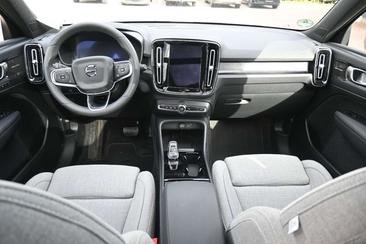 Volvo XC40 Recharge Ultimate — photo 13