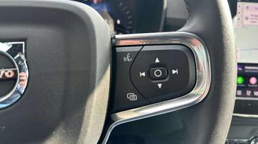 Volvo XC40 B3 Core — photo 19