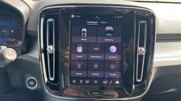 Volvo XC40 B3 Core — photo 15