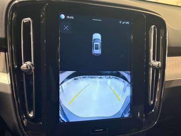 Volvo XC40 B3 Plus — photo 10