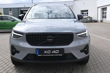 Volvo XC40 B4 Plus — photo 8