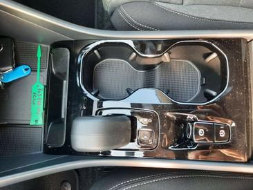 Volvo XC40 B3 Plus — photo 16