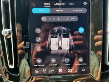 Volvo XC40 B3 Plus — photo 18