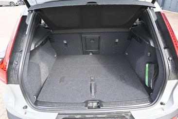 Volvo XC40 B4 Plus — photo 16