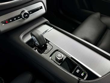 Volvo XC90 T8 Recharge Ultimate — photo 23