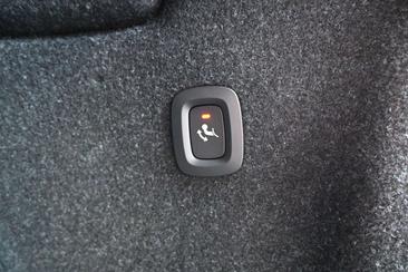 Volvo XC40 B4 Plus — photo 18