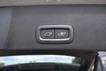 Volvo XC40 B4 Plus — photo 20