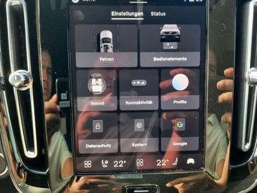 Volvo XC40 B3 Plus — photo 22