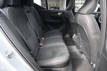 Volvo XC40 B4 Plus — photo 15