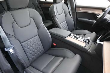 Volvo XC90 T8 Plus — photo 14