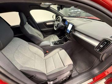 Volvo XC40 B4 Plus — photo 6