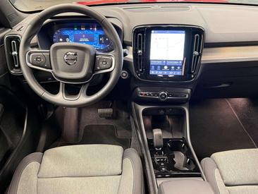 Volvo XC40 B4 Plus — photo 7