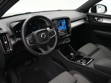 Volvo XC40 B4 Plus — photo 8