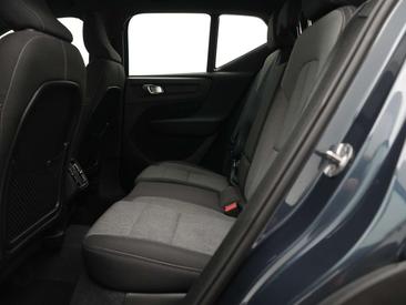 Volvo XC40 B4 Plus — photo 10