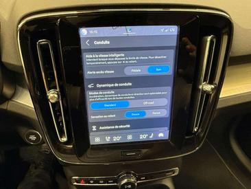 Volvo XC40 B4 Plus — photo 17