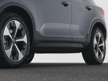 Volvo XC40 B4 Plus — photo 22