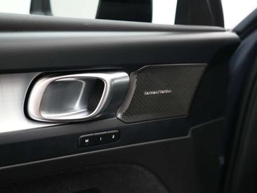 Volvo XC40 B4 Plus — photo 27