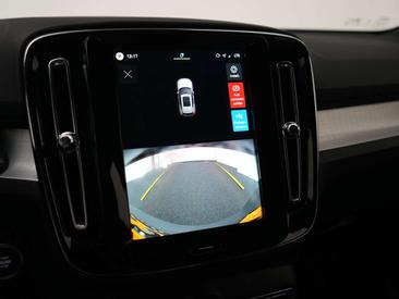Volvo XC40 B4 Plus — photo 30