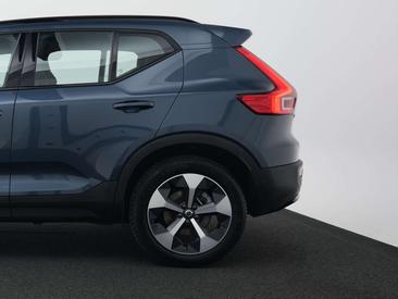 Volvo XC40 B4 Plus — photo 33