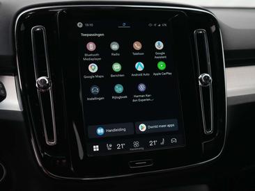 Volvo XC40 B4 Plus — photo 42