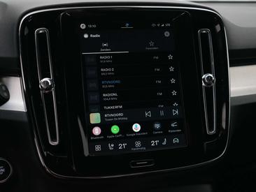 Volvo XC40 B4 Plus — photo 43