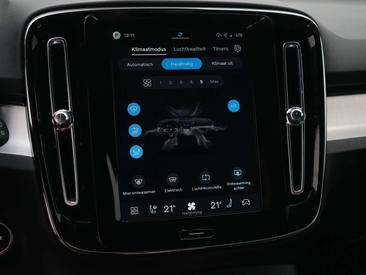 Volvo XC40 B4 Plus — photo 46