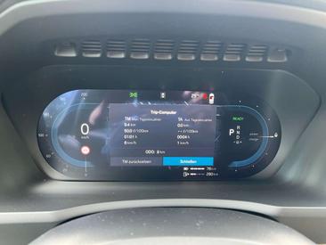 Volvo XC90 T8 — photo 16