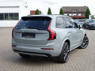 Volvo XC90 T8 — photo 2