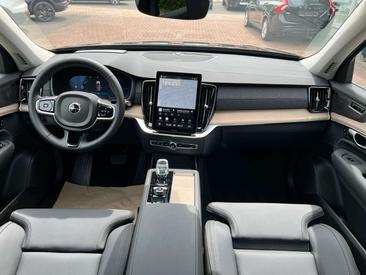 Volvo XC90 T8 Plus — photo 12