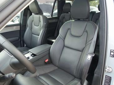 Volvo XC90 T8 — photo 11