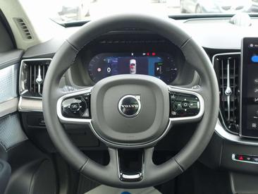 Volvo XC90 T8 — photo 13