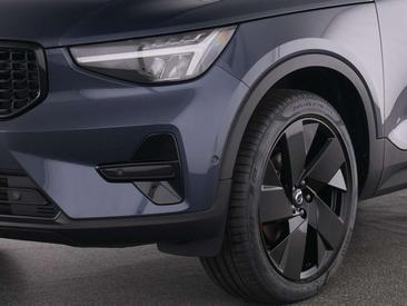 Volvo XC40 B3 Plus — photo 8