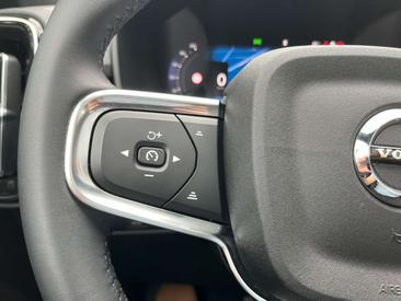 Volvo XC40 Twin Motor Ultimate — photo 19