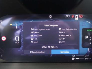 Volvo XC90 T8 — photo 15