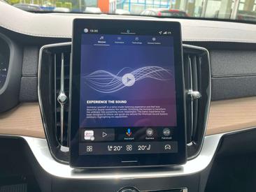Volvo XC90 T8 Plus — photo 19