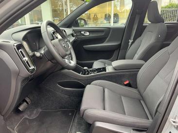 Volvo XC40 Twin Motor Ultimate — photo 25